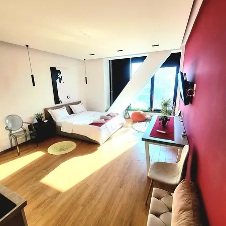 Daire Square 21 Number 8